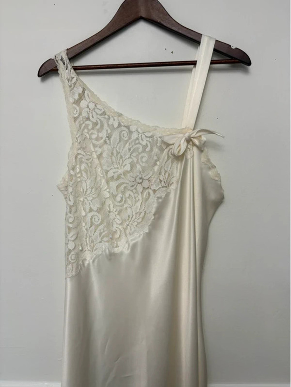 Vintage 80s 90s Victoria’s Secret Gold Label Ivory Satin Lace Maxi Nightgown NWT
